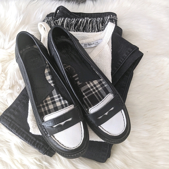 G.H. Bass & Co. Shoes - GH BASS - Brookfield Leather Loafers